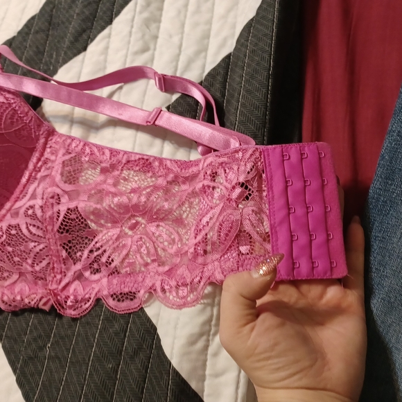 Bra - Picture 2 of 5